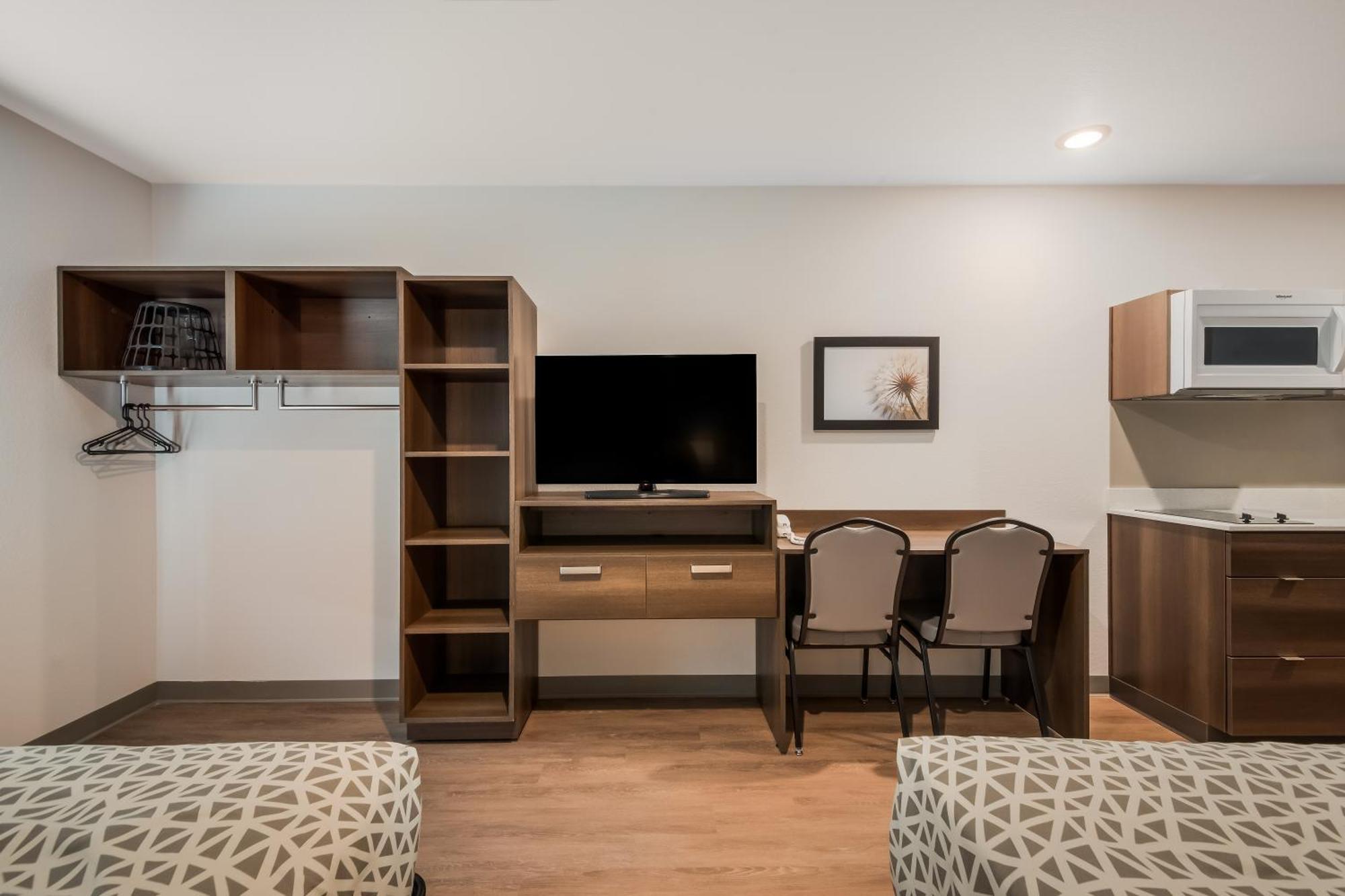 Woodspring Suites Bellflower - Los Angeles Exterior photo