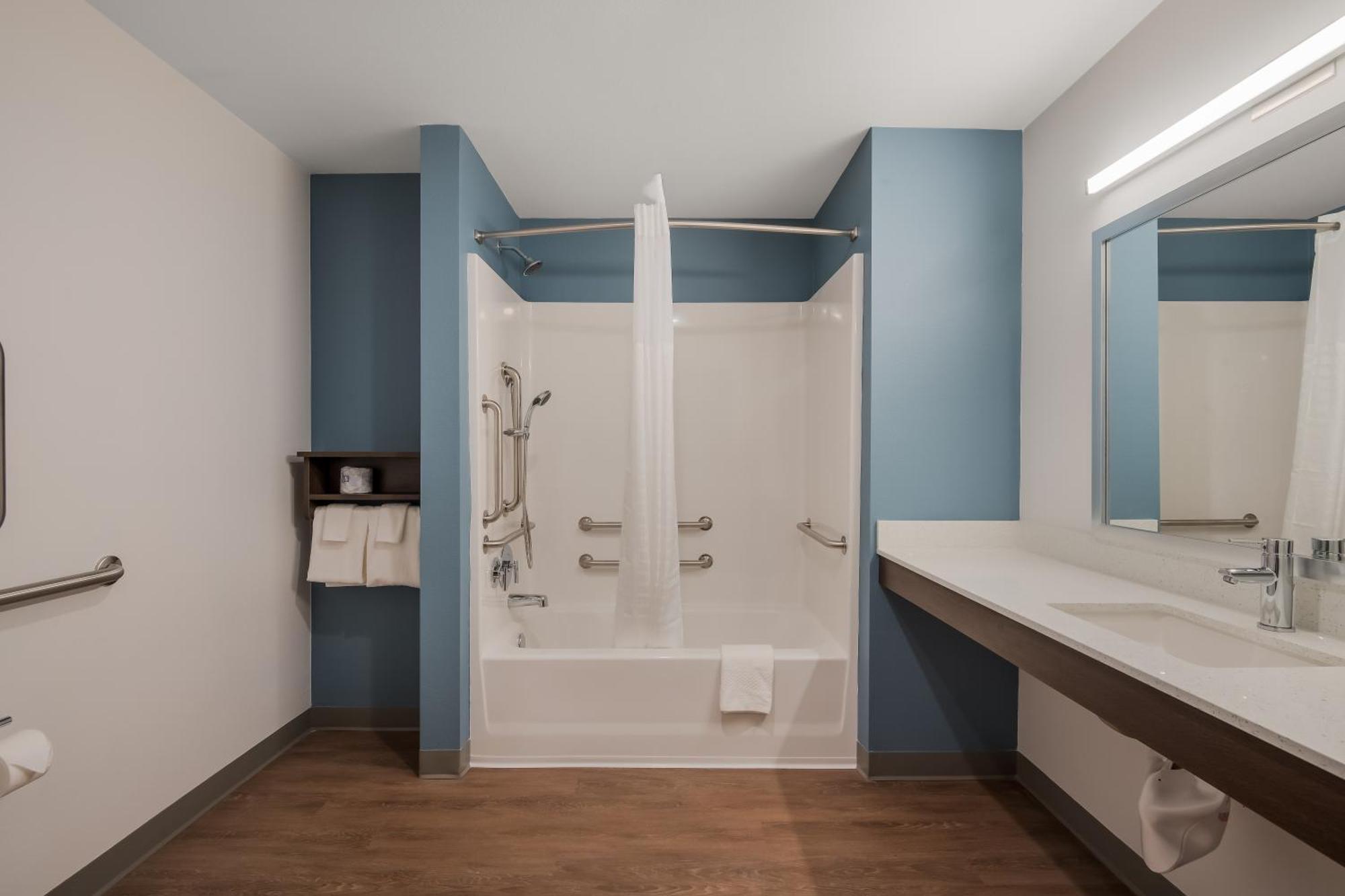 Woodspring Suites Bellflower - Los Angeles Exterior photo