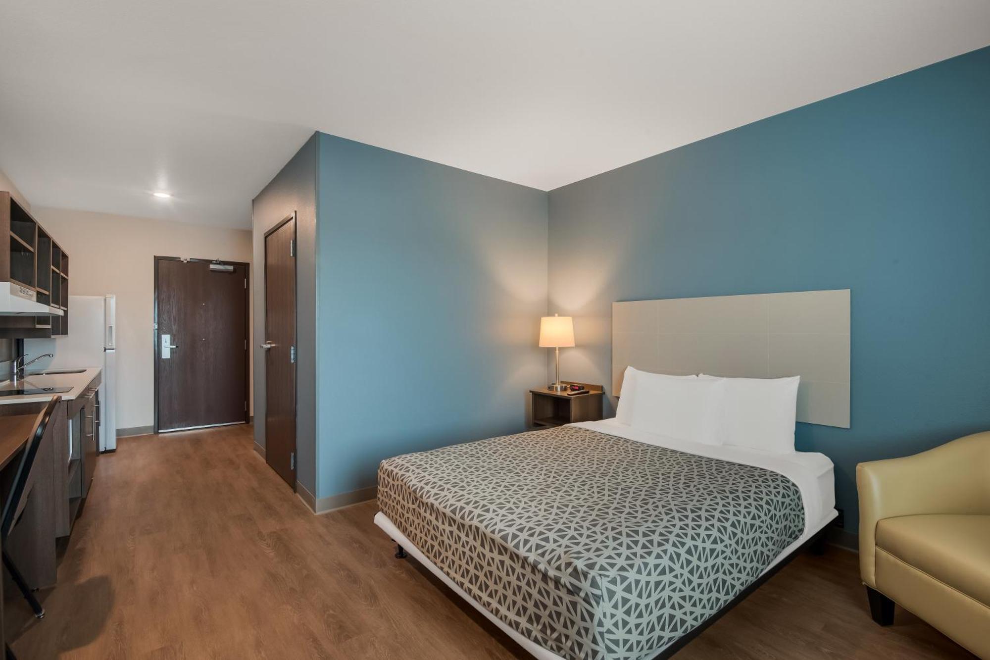 Woodspring Suites Bellflower - Los Angeles Exterior photo