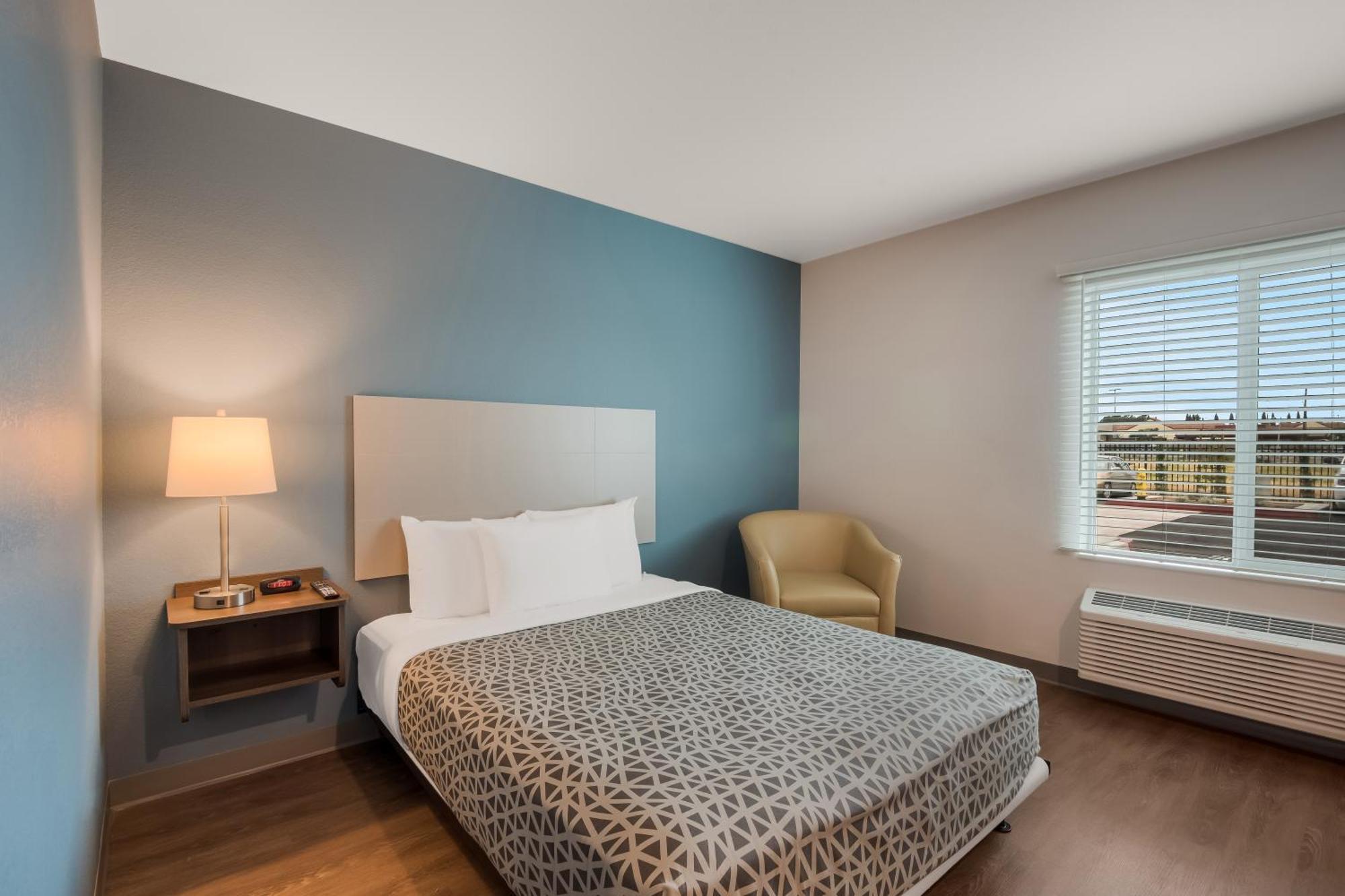 Woodspring Suites Bellflower - Los Angeles Exterior photo